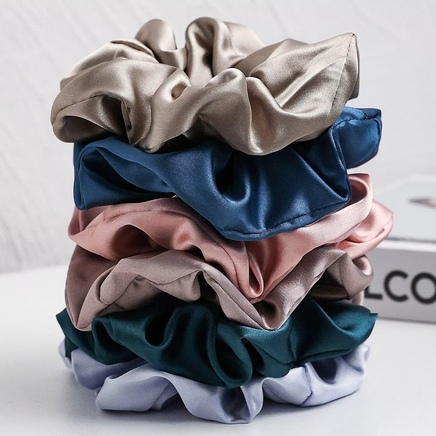 6-Piece Women'S Pure Color Satin Large Scrunchie Daily Simple Atmospheric Set